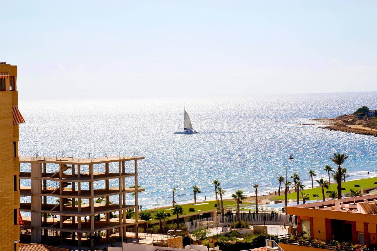 알리칸테 In Front Of The Sea With Ac And Pool 아파트 외부 사진